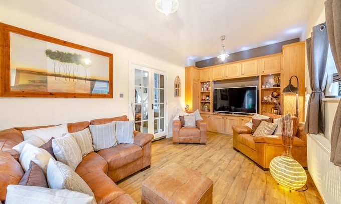 Scotby Cottage | 3 bedroom accommodation in Scotby, near Carlisle