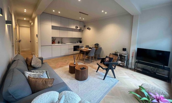 Oud-Zuid Apartment | Old South - Luxury Apartment
