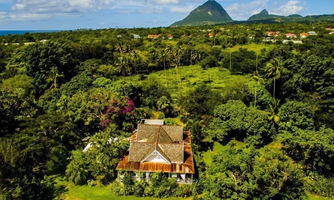 Piaye House | Balenbouche Estate