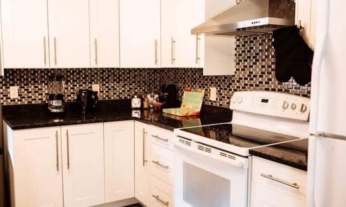 Fairlawn House | Winter Home in Fairlawn