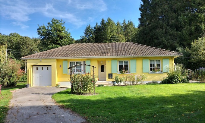 Futeau House | Maison Individuel 2 Chambres Avec Linge de lit