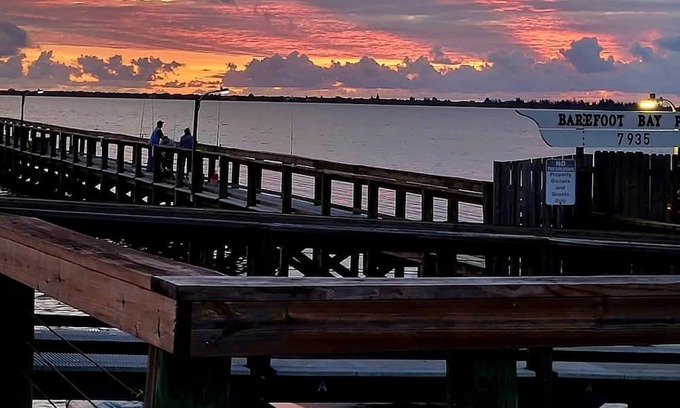 Barefoot Bay House | Barefoot Dream ~ sunbathers FISHING paradise !!🎣🏝️