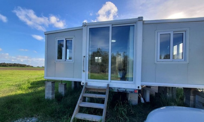 Palmers Island Cabin | Riverside cane farm tiny home