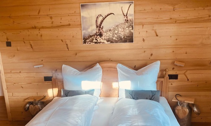 Mittenwald Apartment | Ferienwohnung Beda im Zentrum von Mittenwald mit Schönem Blick auf den Karwendel