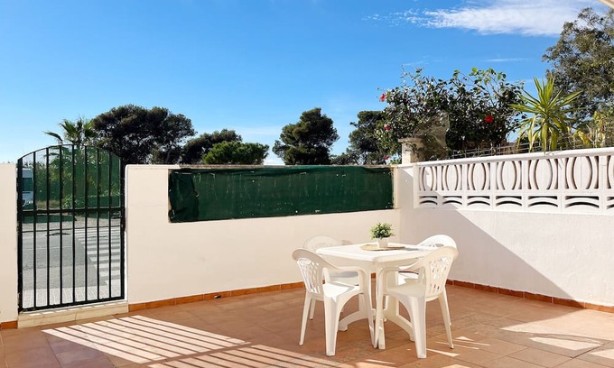 Canet de Berenguer Apartment | Global Properties: Apartment 200 meters away from the sea in Canet