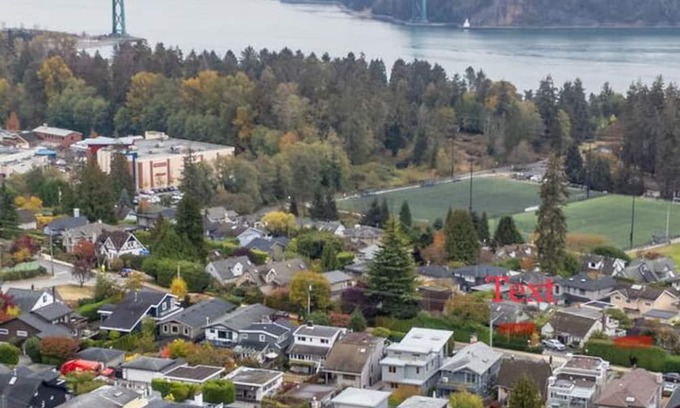 Ambleside House | Six bedroom West Van Ambleside Beach House