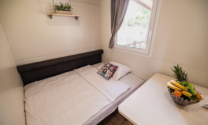 Terme Catez House | One Bedroom Mobile Home with Lake View (owner 5)