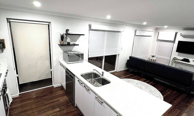 Baldivis House | Baldivis Home Close to IGA/CAFE/RESTAURANTS