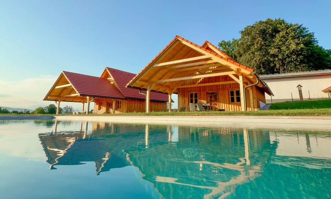 Rassach House | Chalet mit gemeinsamen Pool