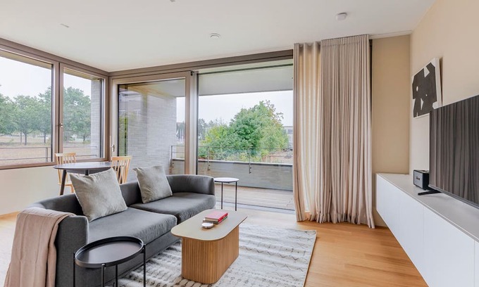 Kirchberg Apartment | Blueground | Kirchberg, balcony, nr Parc de Merl