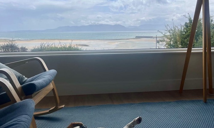 Mulranny House | Idyllic Coastal Holiday Home with modern comforts in Mulranny