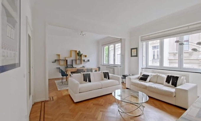 Postel Apartment | Bright 1BR flat in Saint-Gilles