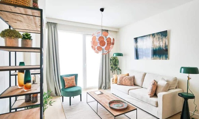 Plasky Apartment | NATO&EU 1BR Aprt- Free Luggage Room