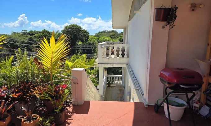 Quebrada Fajardo Apartment | Stylish 1 bedroom apartment with fully stocked kitchen and large bathroom.