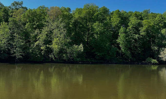 Rockfield House | Riverfront 3BR Retreat Sleeps 8 Peaceful Tippecanoe Getaway