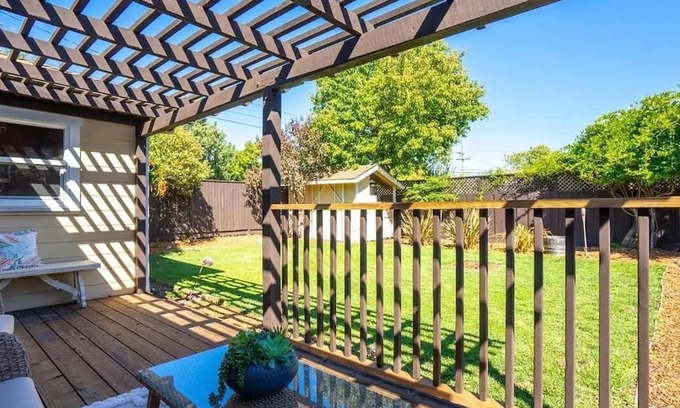 Petaluma House | Midtown Petaluma Furnished Home — Available December '25 through July '26
