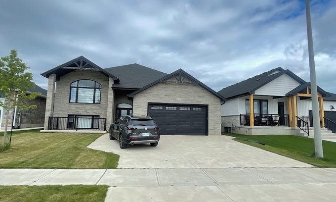 Port Elgin House | Bright and high basement. 2BR 1 Bathroom