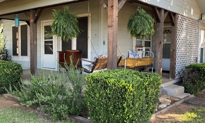 Childress House | A Walk in the Park