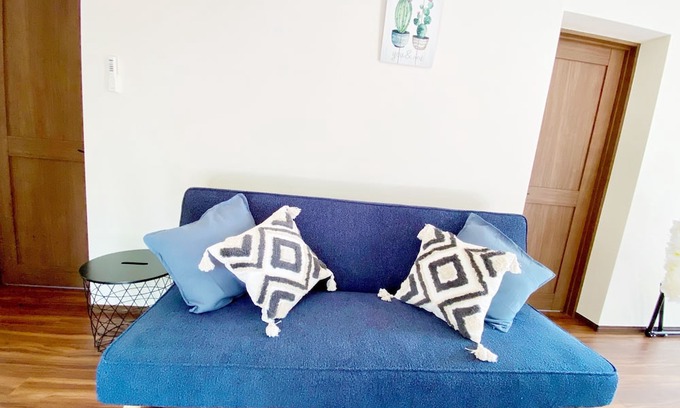 Imadomari Cottage | New Opren ] 16 min. drive to Jangria! 9 minutes drive to Churaumi! BBQOK ! Container house