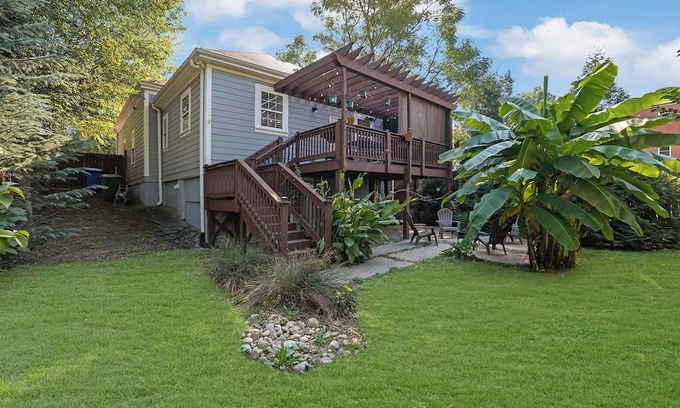West End House | Charming 3-Bdrm Retreat w/Spacious Deck/Backyard