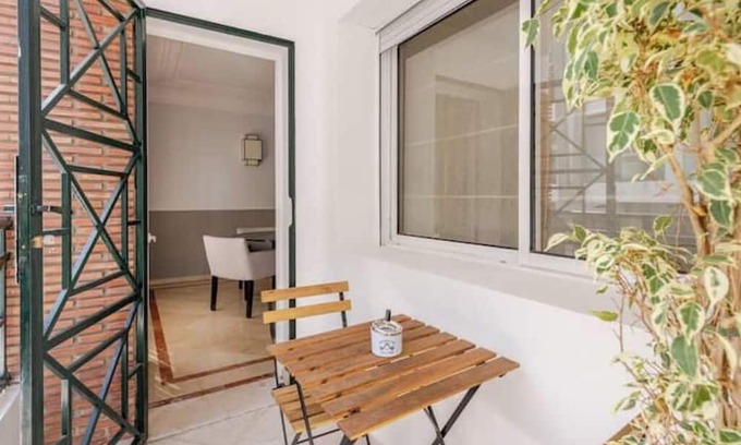Baabda Apartment | Number Six Triangle d'Or by IB Signature