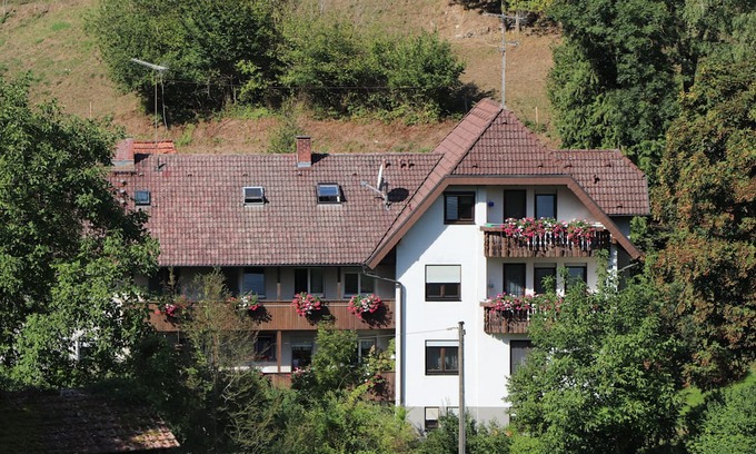 Freiamt Apartment | Apartment 'No. 4 Bachstelze' with Shared Terrace, Shared Garden and Wi-Fi