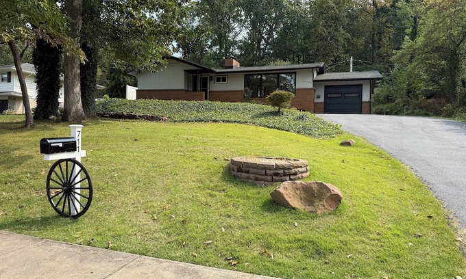 Ephrata House | Spacious 4-bedroom house in charming Ephrata