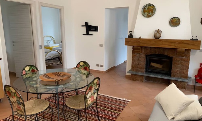 Cantello Apartment | Apartment 'Mora' with Mountain View, Private Terrace and Wi-Fi