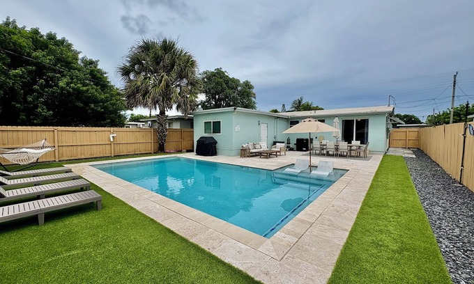 Lake Ida Shores House | "Delray Drift". Charming 3-bedroom house in Downtown Delray.