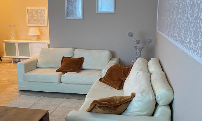 Opera Apartment | Apartment near american school from the center of milan from IEO and Humanitas