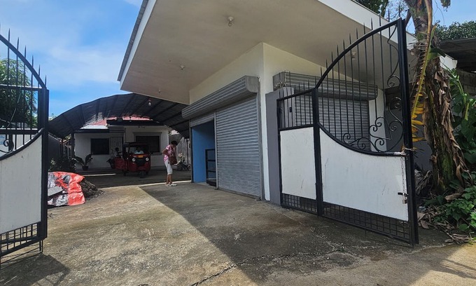 Ozamiz House | Charming 2-bedroom house in welcoming Ozamiz with AC, 4 vehicles can park inside