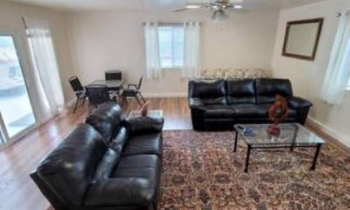 Santa Maria House | 3 bedroom/2 bath home in a residential area located in Orcutt