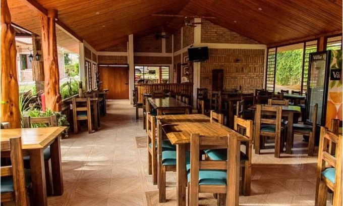 Nabon Apartment | Retreat Villa with Pool, Jacuzzi, and Pet-Friendly Stay