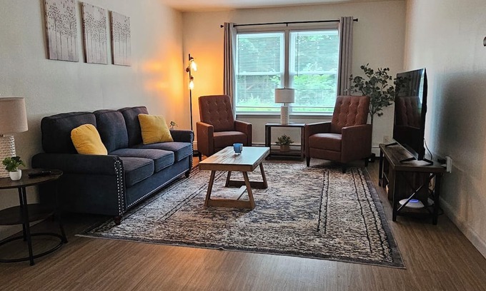 Niles Apartment | 12-On-North - Unit 528 #1