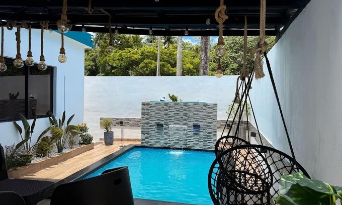 Munoz Villa | Amazing 3-bedroom Villa Del SOL