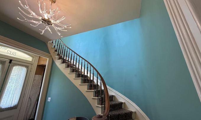 West Main HIll Apartment | Gorgeous renovated historic 2-bedroom apartment in Kalamazoo
