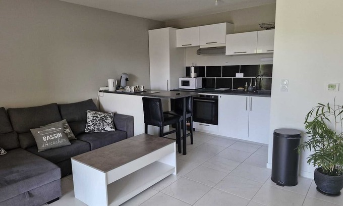 Floirac Apartment | Vrbo Property