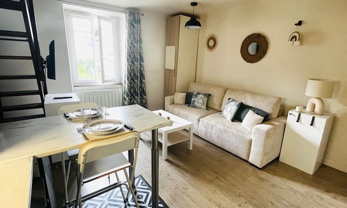 Linas Apartment | Le Nid de l'Autodrome - cosy & practical