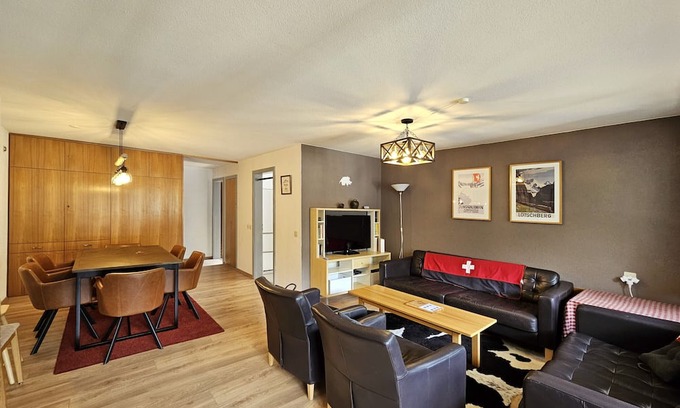Saas-Fee Apartment | Ski-in, ski-out on the 2nd floor of house Cresta
