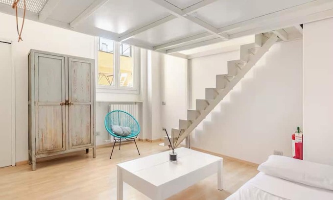 Dergano Apartment | Stylish Loft | 5min Metro | 10min Duomo | A/C