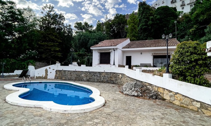 Zahara de la Sierra Ski Chalet | Villa Zahara de la Sierra