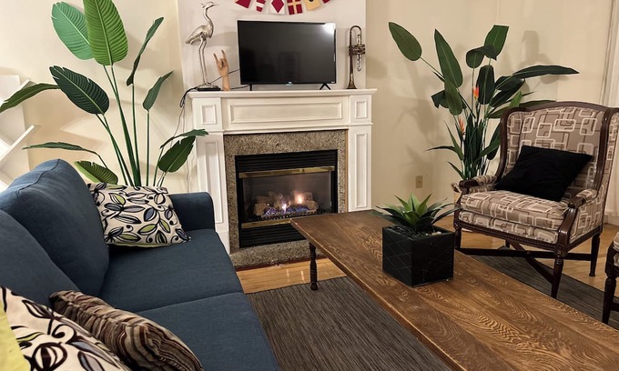 The Beaches House | Be at the Beach! Big and Beautiful 2Bedroom Rental