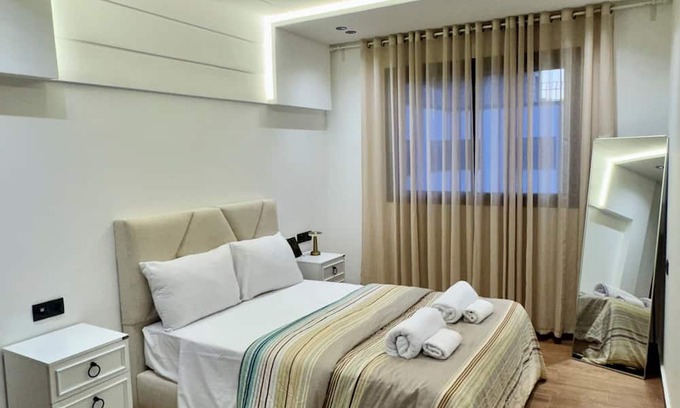 Sale Condo | Séjour détente garanti