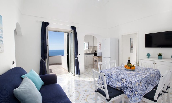 Chiesa Nuova House | House in Positano with Panoramic Terrace