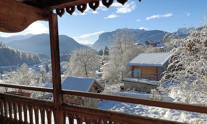 Chatillon-sur-Cluses Apartment | Du Changement Dans L'Air eco-responsible B&B. Come and relax in the mountains.