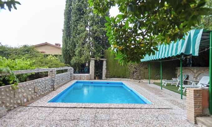 Burunchel House | Country House 'Los Rosales' with Private Pool and Private Garden