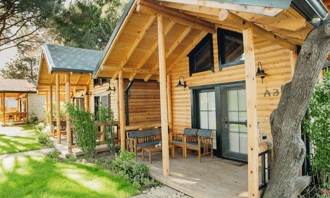 Erdek Ski Chalet | Pino Mar Luxury Bungalows