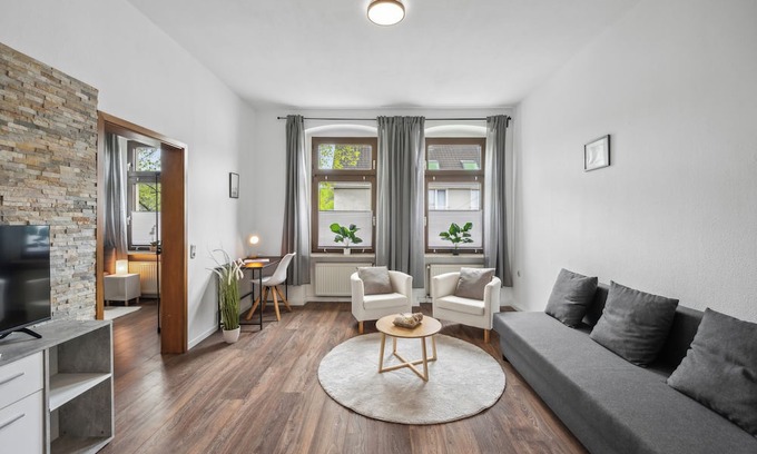 Ehrenberg Apartment | Wupper Home II, top location Ideal for business people, fitters, families, 3 rooms