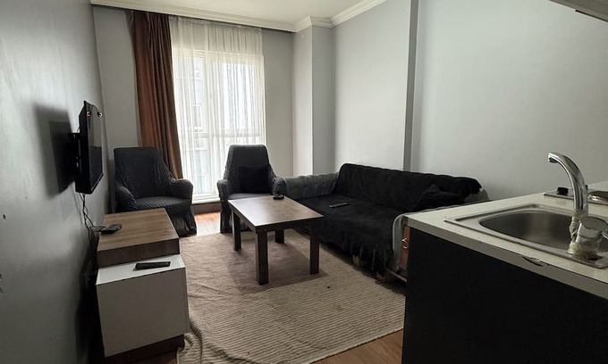 Buyukcekmece Apartment | Charming apartment in enchanting Istanbul with WiFi, AC