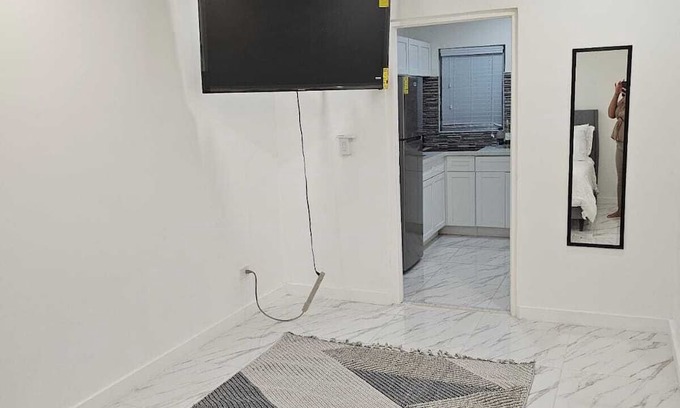 Nassau Apartment | Charming 1-bedroom apartment with AC, WiFi in gorgeous Nassau